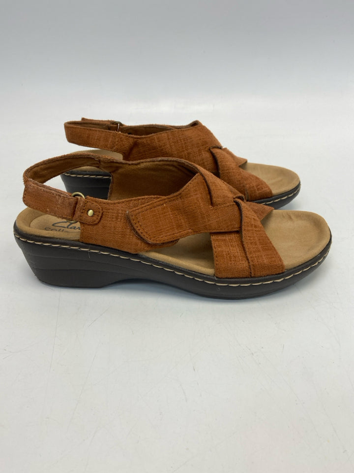 Clarks  Size 7.5 Brown Sandals