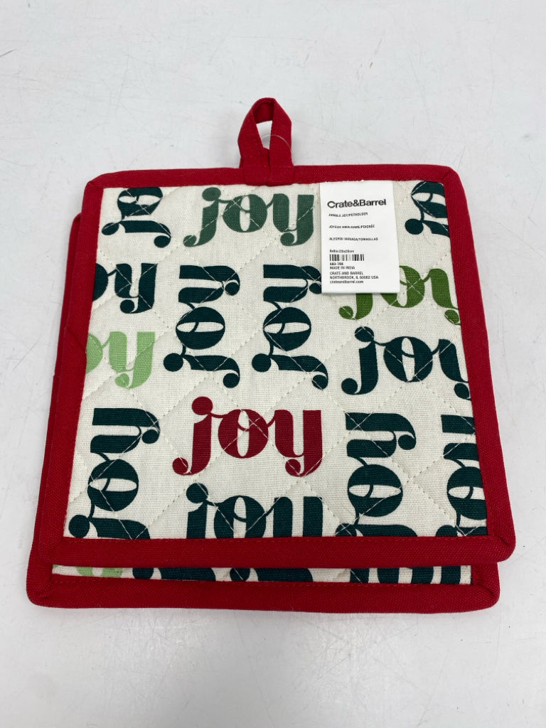 Crate/Barrel White Green/Red Words Christmas