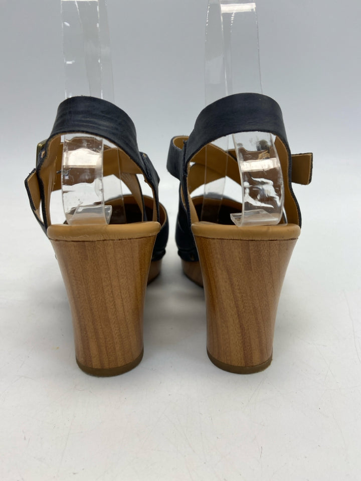 Korks US Shoe Size 7 Dark Blue Heels