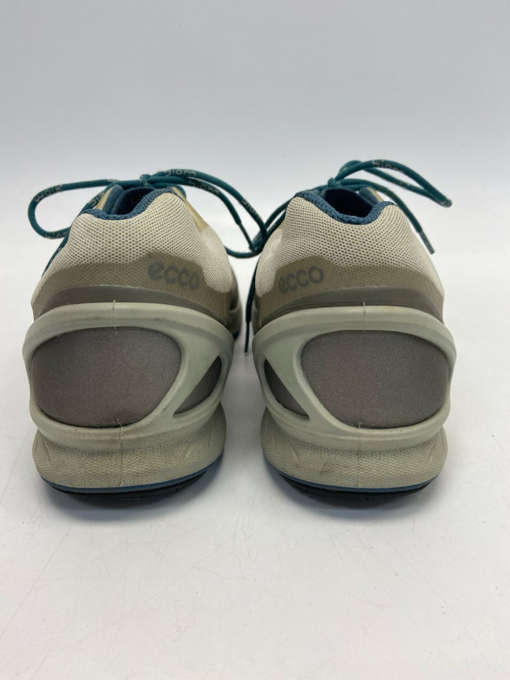 Ecco  Size 42 Cream/Tan Lace-up Sneakers
