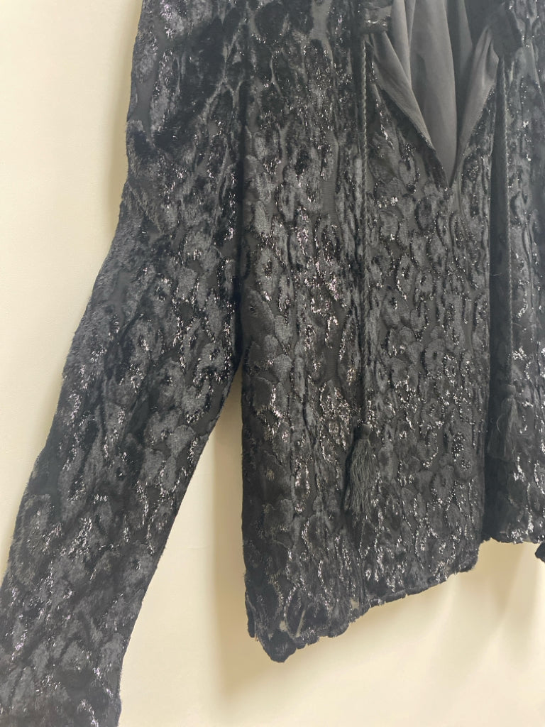 Marie Oliver Size S Black Animal Print Velour Ladies Top