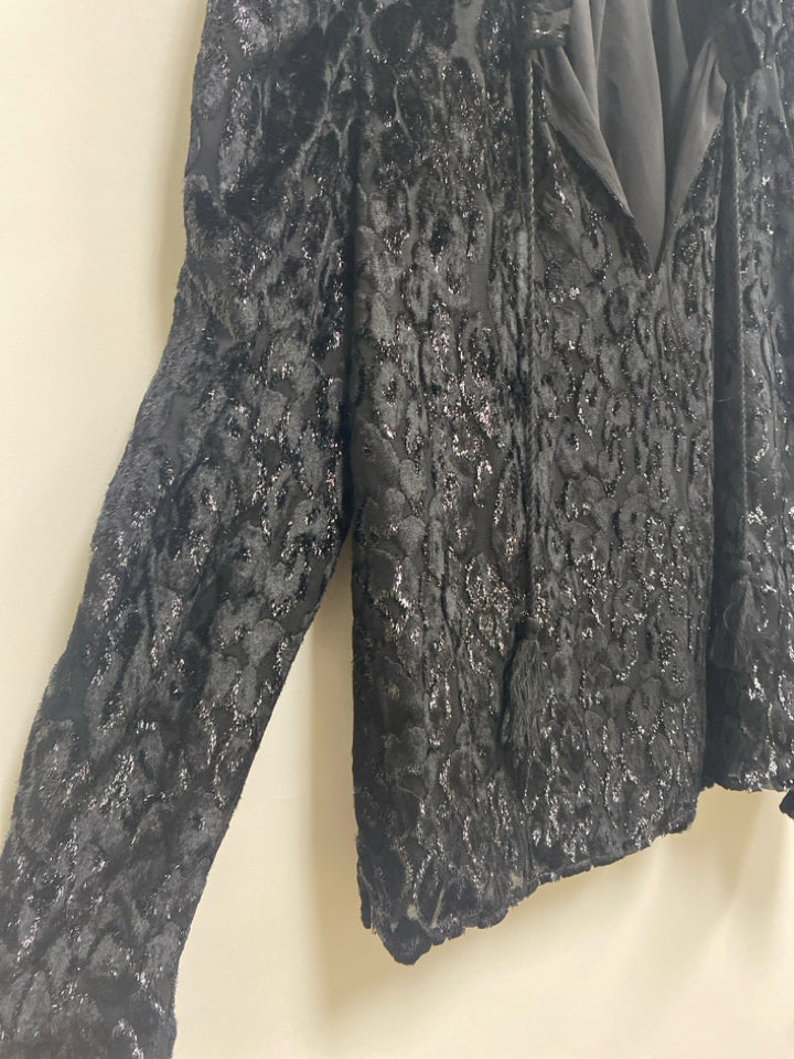 Marie Oliver Size S Black Animal Print Velour Ladies Top