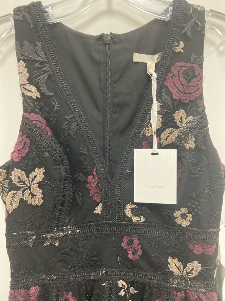 NWT Harlyn Size XS Black Burgundy/Tan Embroidered Sleeveless Ladies Dress