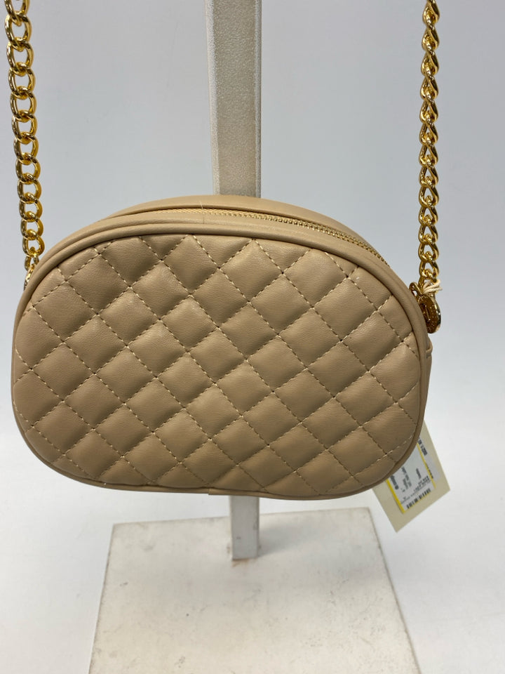 NWT Valentino Nude Quilted Handbag