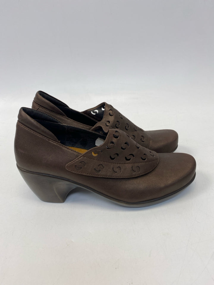 Naot  Size 39 Brown Boots