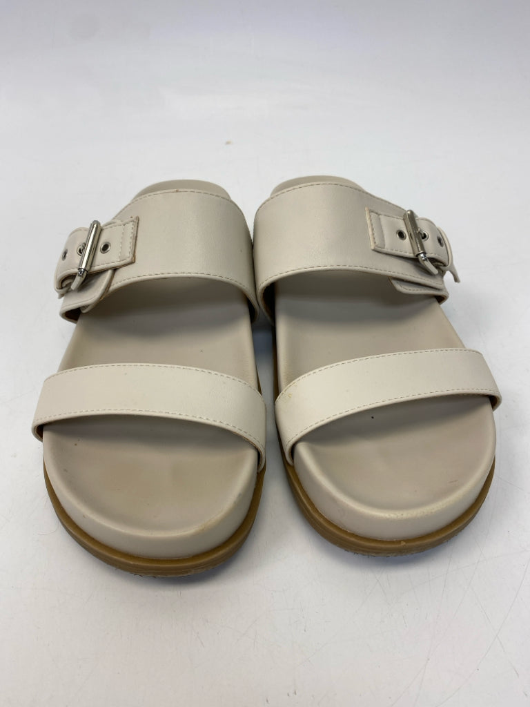 Dolce Vita  Size 9 Cream Sandals