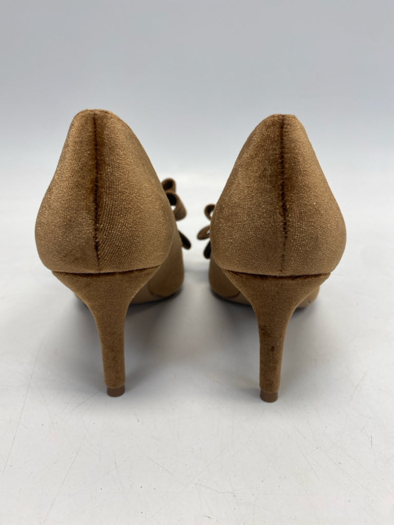 Journee US Shoe Size 5.5 Brown Bow(s) Velour Heels