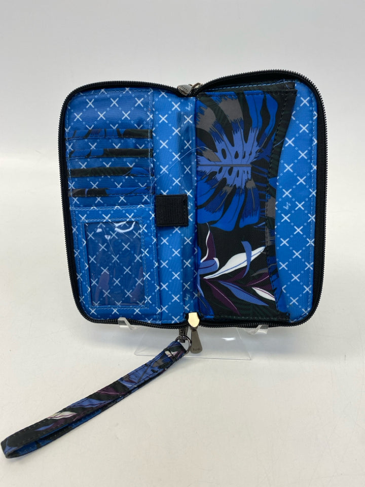 Lug Black Blue Nylon Wristlet