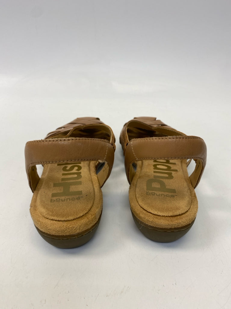 Hush Puppies  Size 8.5 Tan Sandals