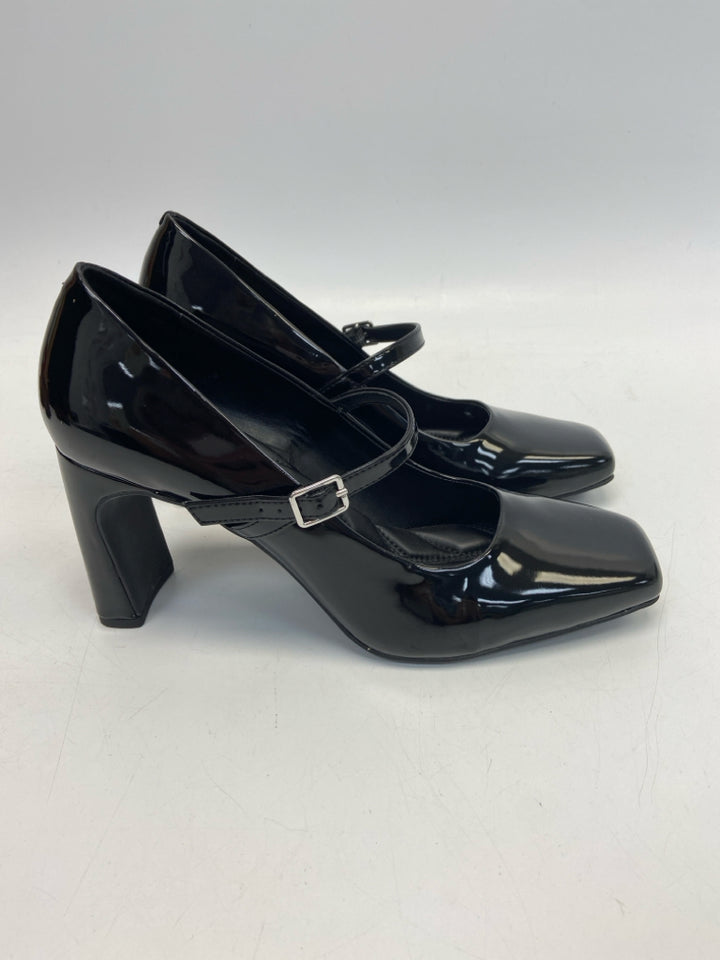 Gianni Bini  Size 8.5 Black Patent Heels