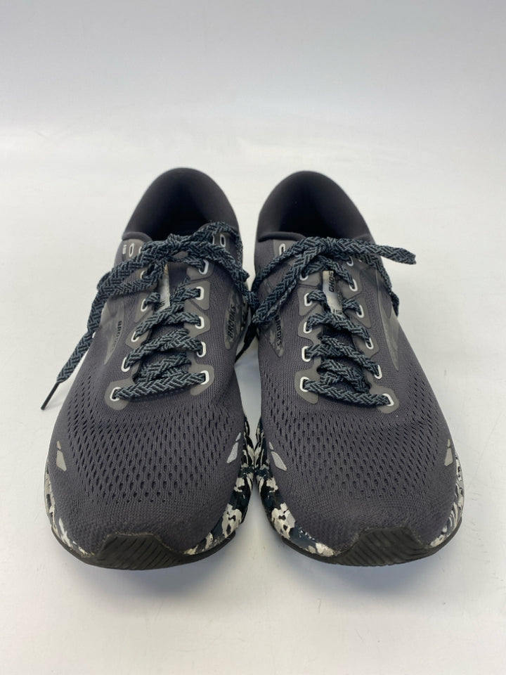 Brooks Size 9.5 Black Lace-Up Men&