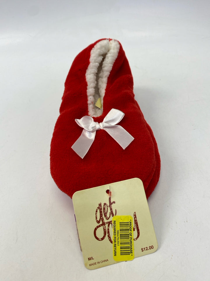 NWT US Size M Red Slippers