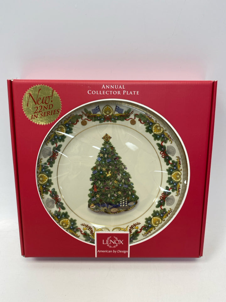 Lenox Cream Green/Multi Christmas Decorative Plate