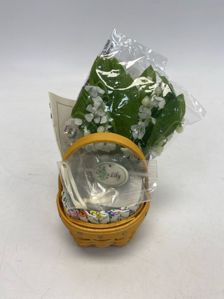 NWOT Longaberger  Collector Club May Series Lily of the Valley Basket