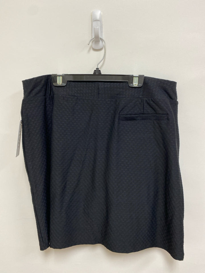 NWT Tribal Size L Black Athletic Skort