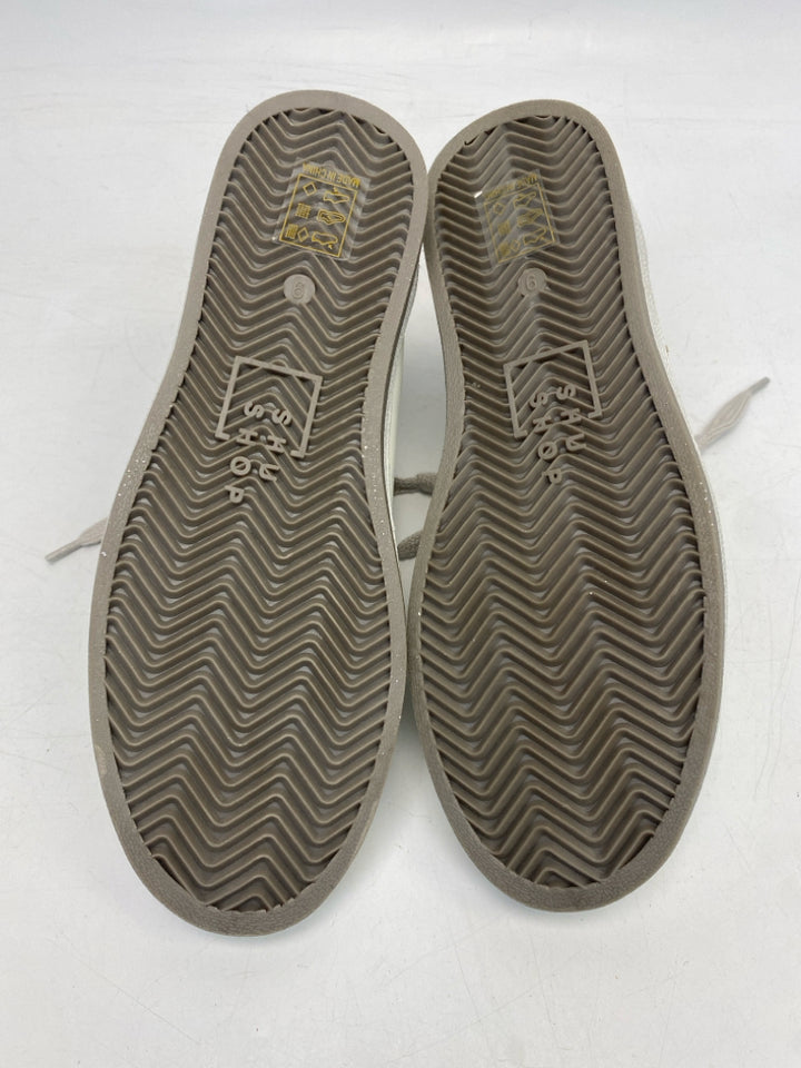NWT Shu Shop US Shoe Size 9 White Gold Star(s) Sneakers