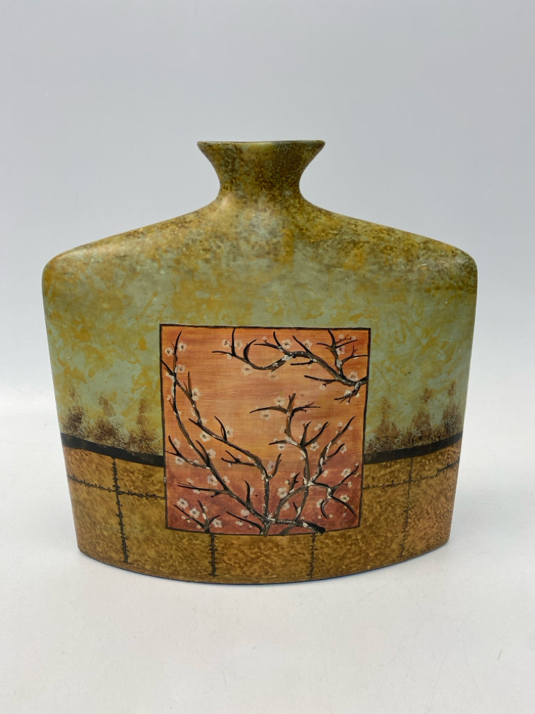 Green/Gold Asian Ceramic Vase