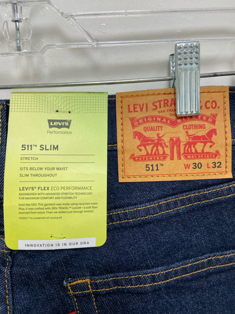 NWT Levi Size 30 Navy Men&