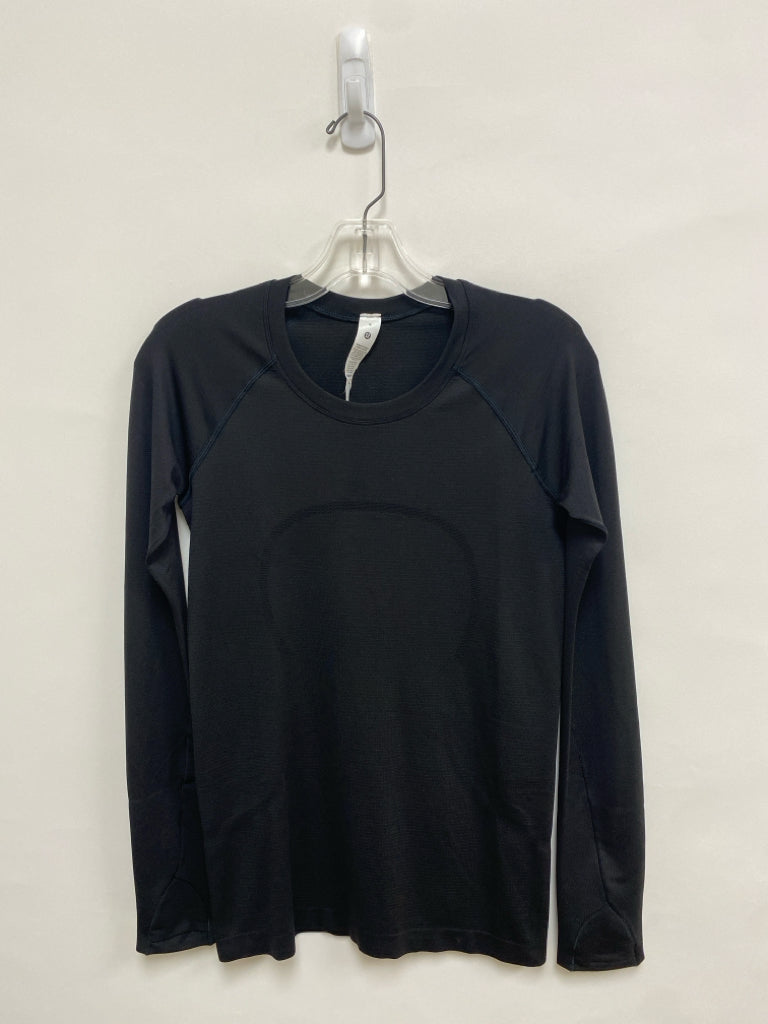 Lululemon Size 6 Black Athletic Top