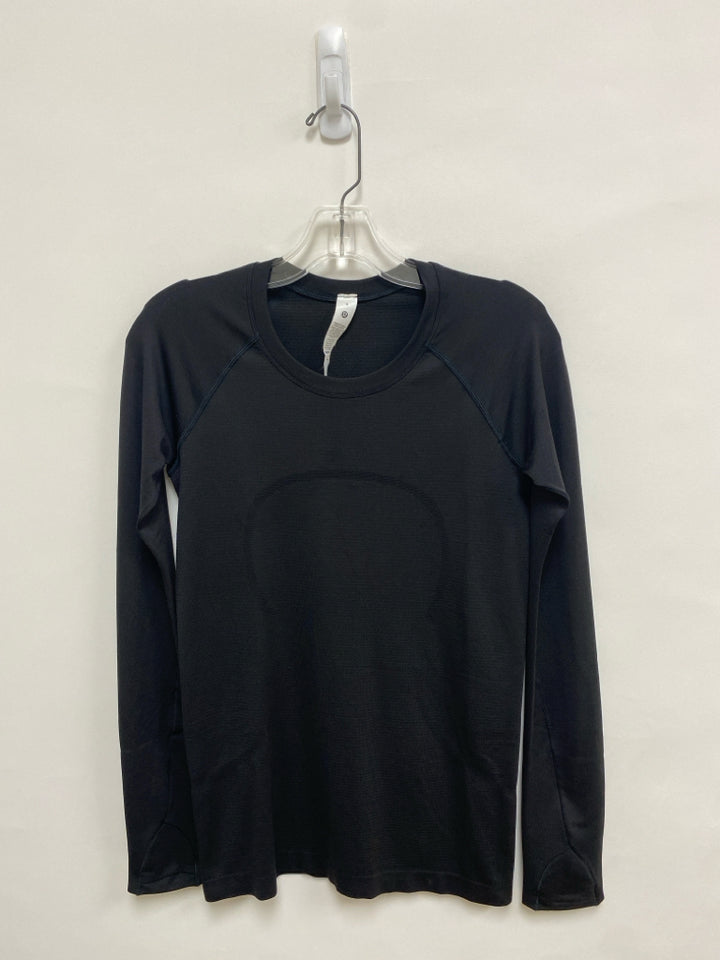 Lululemon Size 6 Black Athletic Top