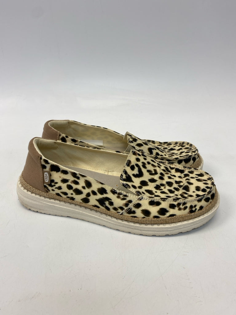 Hey Dude  Size 8 Tan Black Animal Print Sneakers