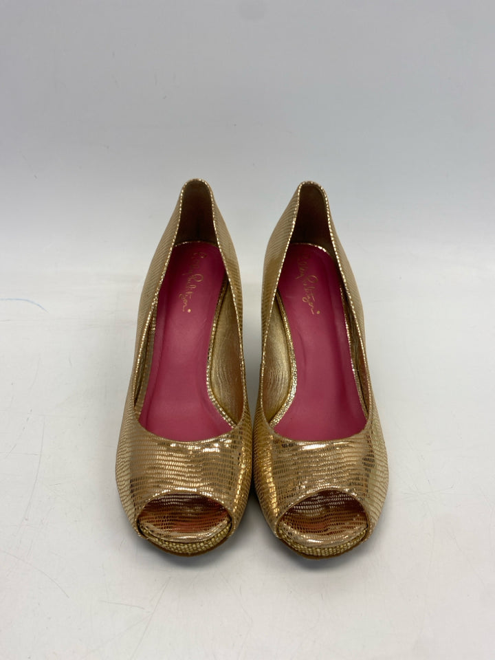 LILLY PULITZER  Size 7 Gold Wedge