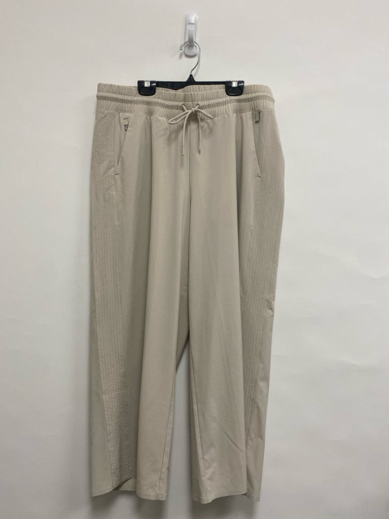 Athleta  SIZE  16 Khaki Stitching Plus Size Athletic Pants