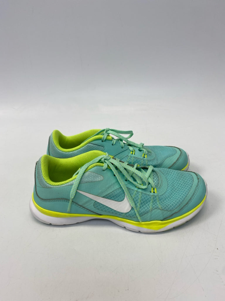 Nike  Size 7.5 Turquoise Lace-up Sneakers