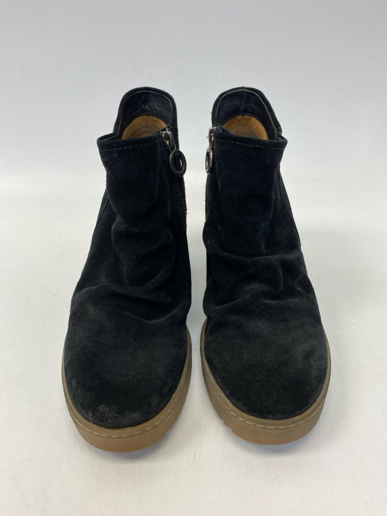 Sofft US Shoe Size 9 Black Boots