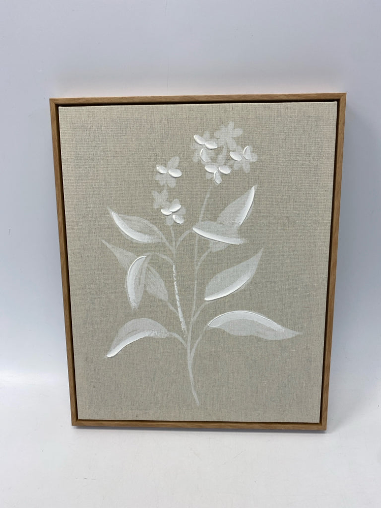 Natural White Flowers Canvas Art