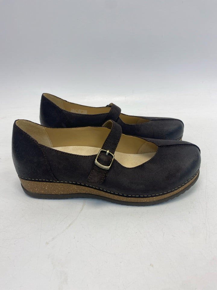 Dansko US Shoe Size 41 Brown Leather Flats
