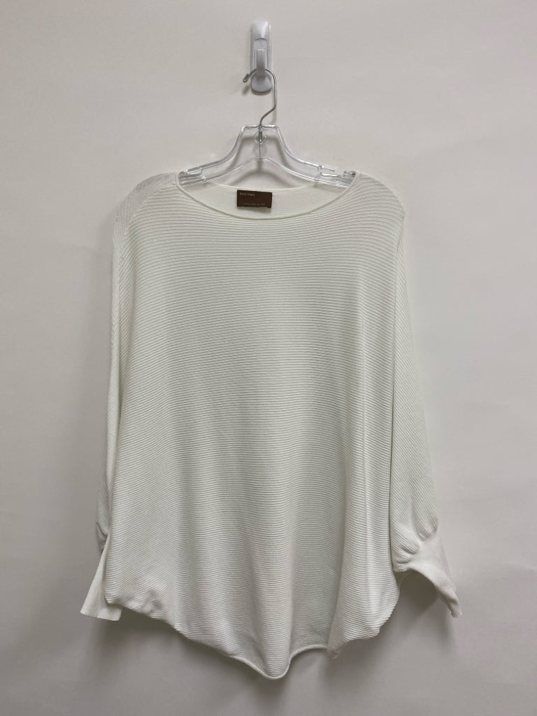 Kerisma Size M White Batwing Ladies Sweater