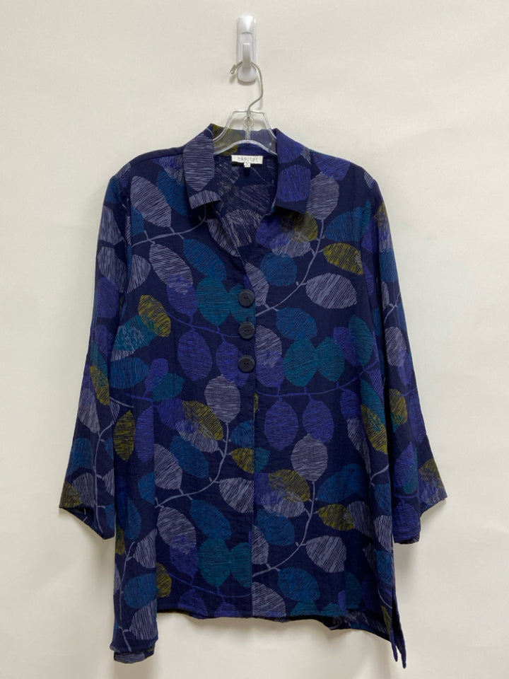 HabitaT Size M Navy Leaves Button Up Ladies Top