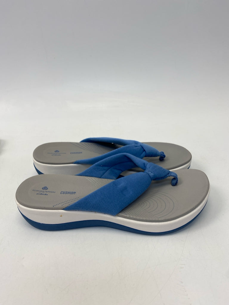 Clarks  Size 9 Blue Sandals