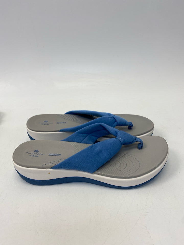 Clarks  Size 9 Blue Sandals