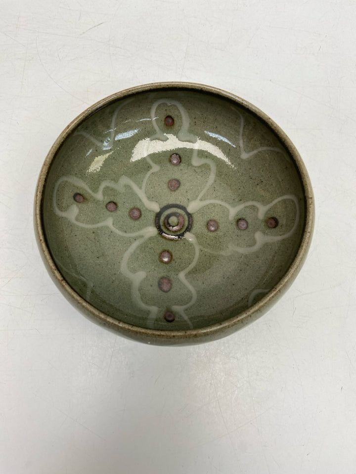 Sage Brown Pottery