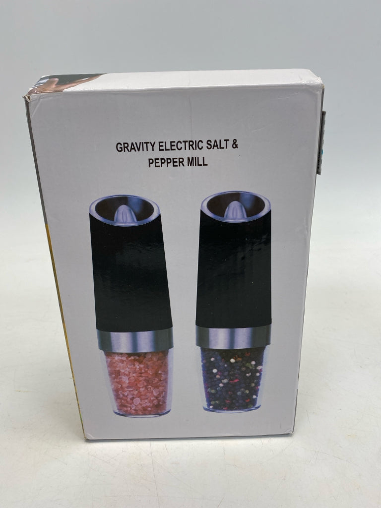 NEW/BOX Salt/Pepper
