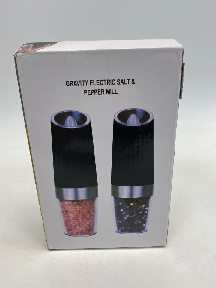 NEW/BOX Salt/Pepper