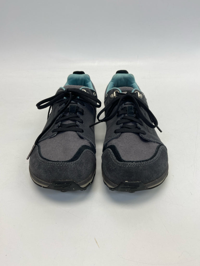Size 9 Dark Gray Aqua Lace-up Sneakers