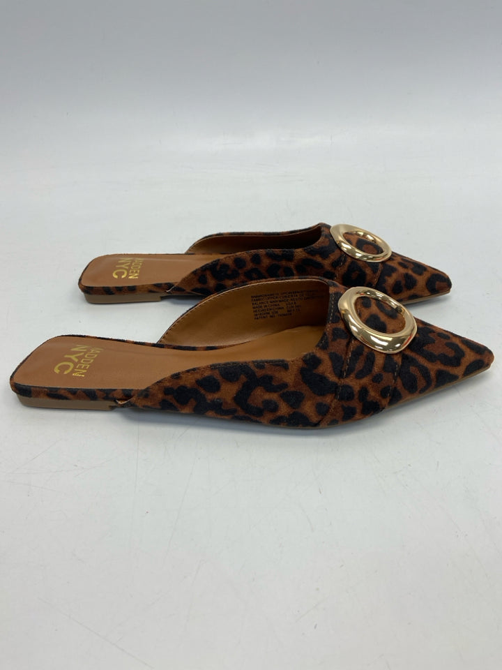 NWOT  Size 8 Brown Black Animal Print Mules