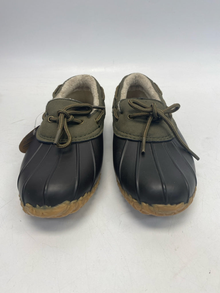 NWT jbu US Shoe Size 7 Green Flats