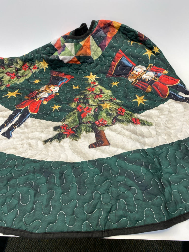 Green/White Multi Color Quilted Fabric Christmas