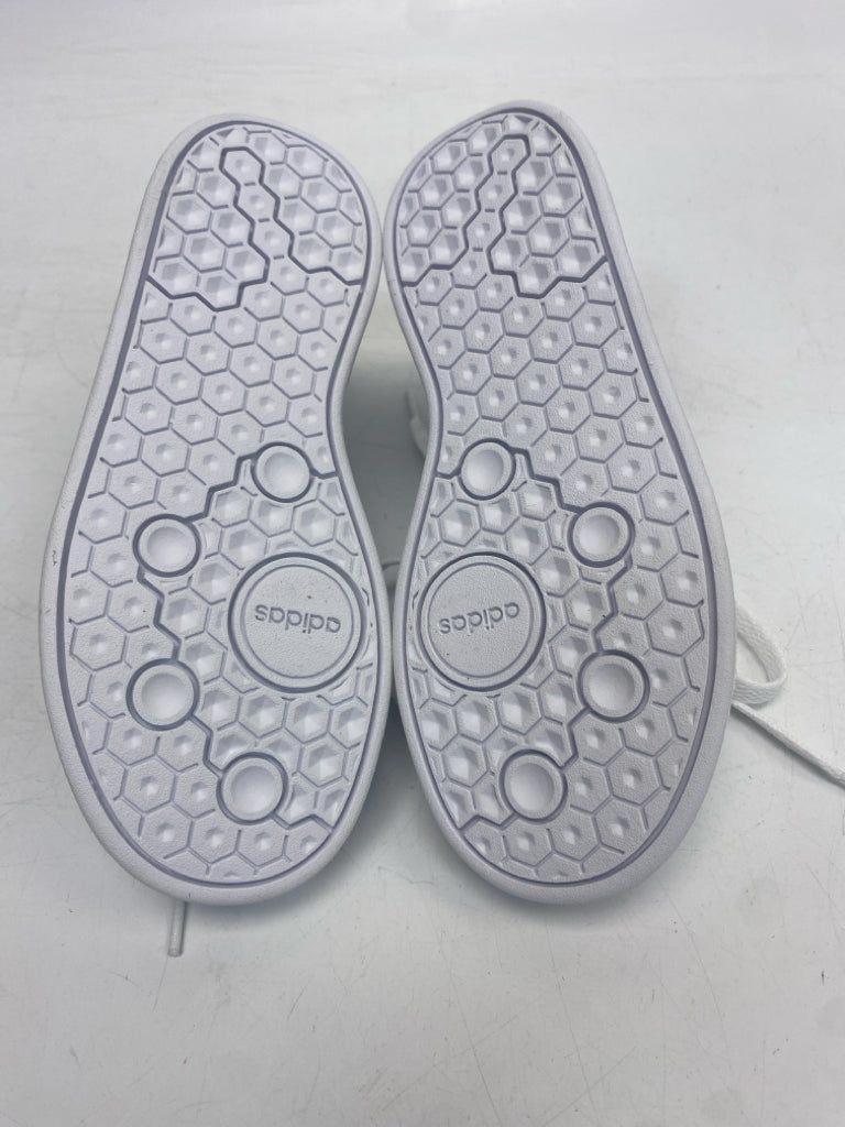 NWOT Adidas SIZE 12 White Lace-Up Girl&