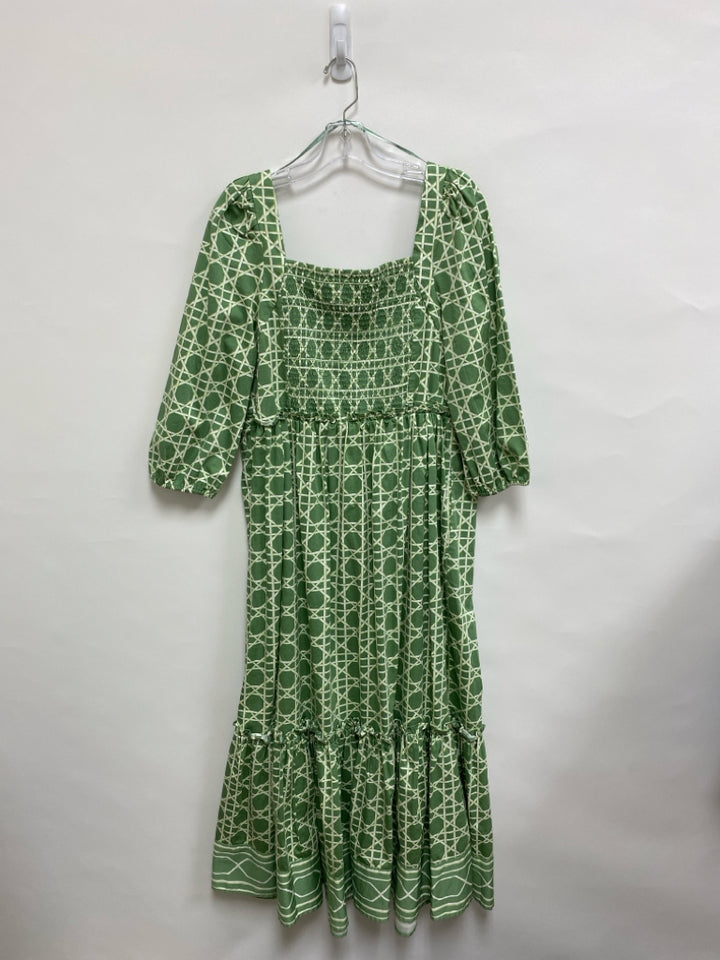 NWT Crown &amp; Ivy Size XL Green White Basketball Ladies Dress