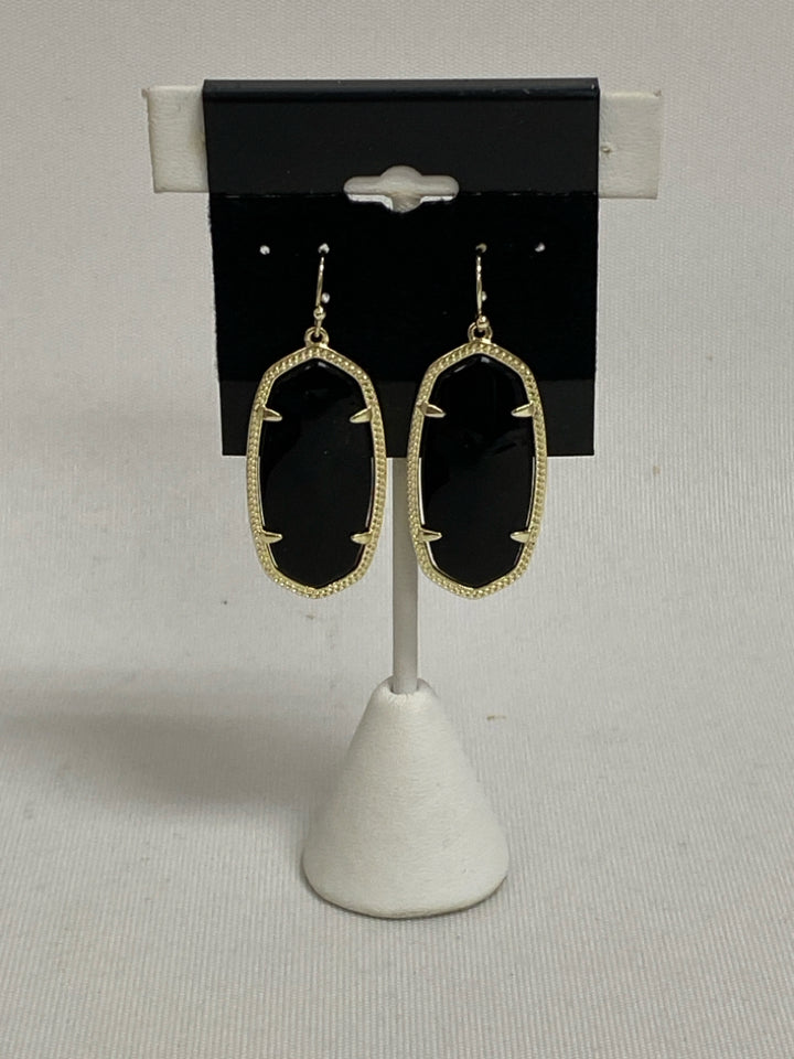 Kendra Scott Gold Color Black Shapes Earrings