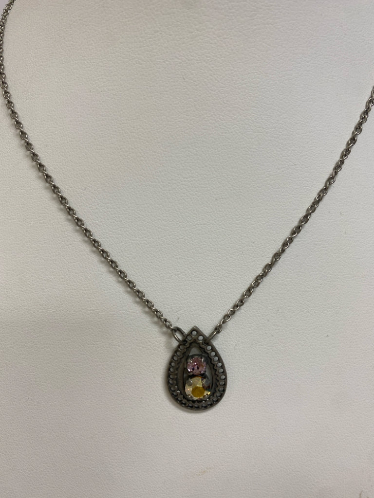 NEW/PKG sabika Silver Color Pink/Yellow Shapes Necklace