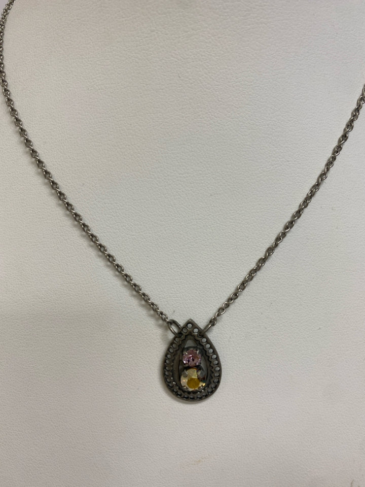 NEW/PKG sabika Silver Color Pink/Yellow Shapes Necklace