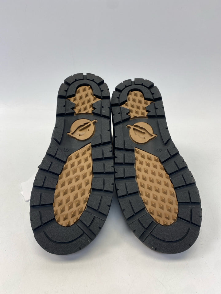 NWOT Anthropologie EU Shoe Size 40 Black Puffer Boots