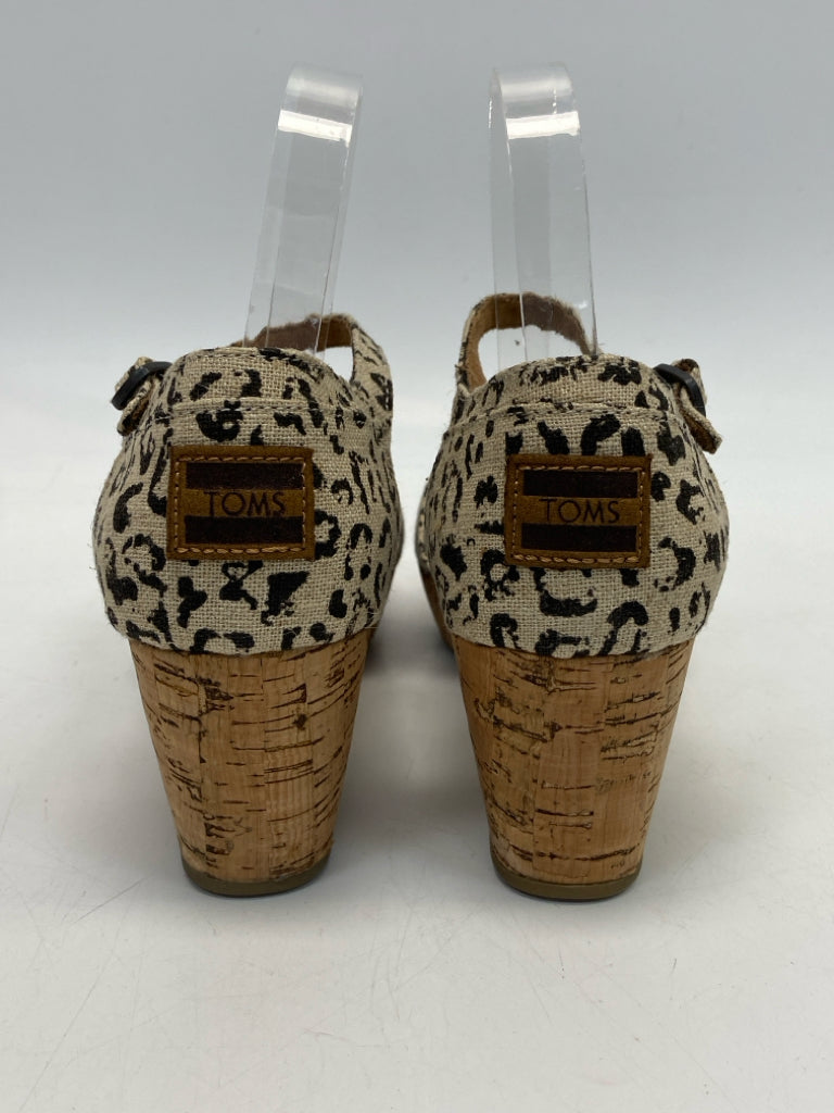 Toms  Size 9 Cream/Black Animal Print Sandals