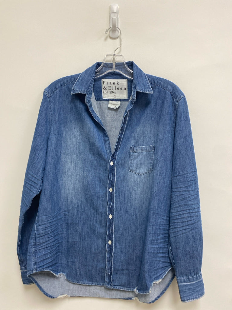 Frank &amp; Eileen Size S Blue Button Up Chambray Ladies Top